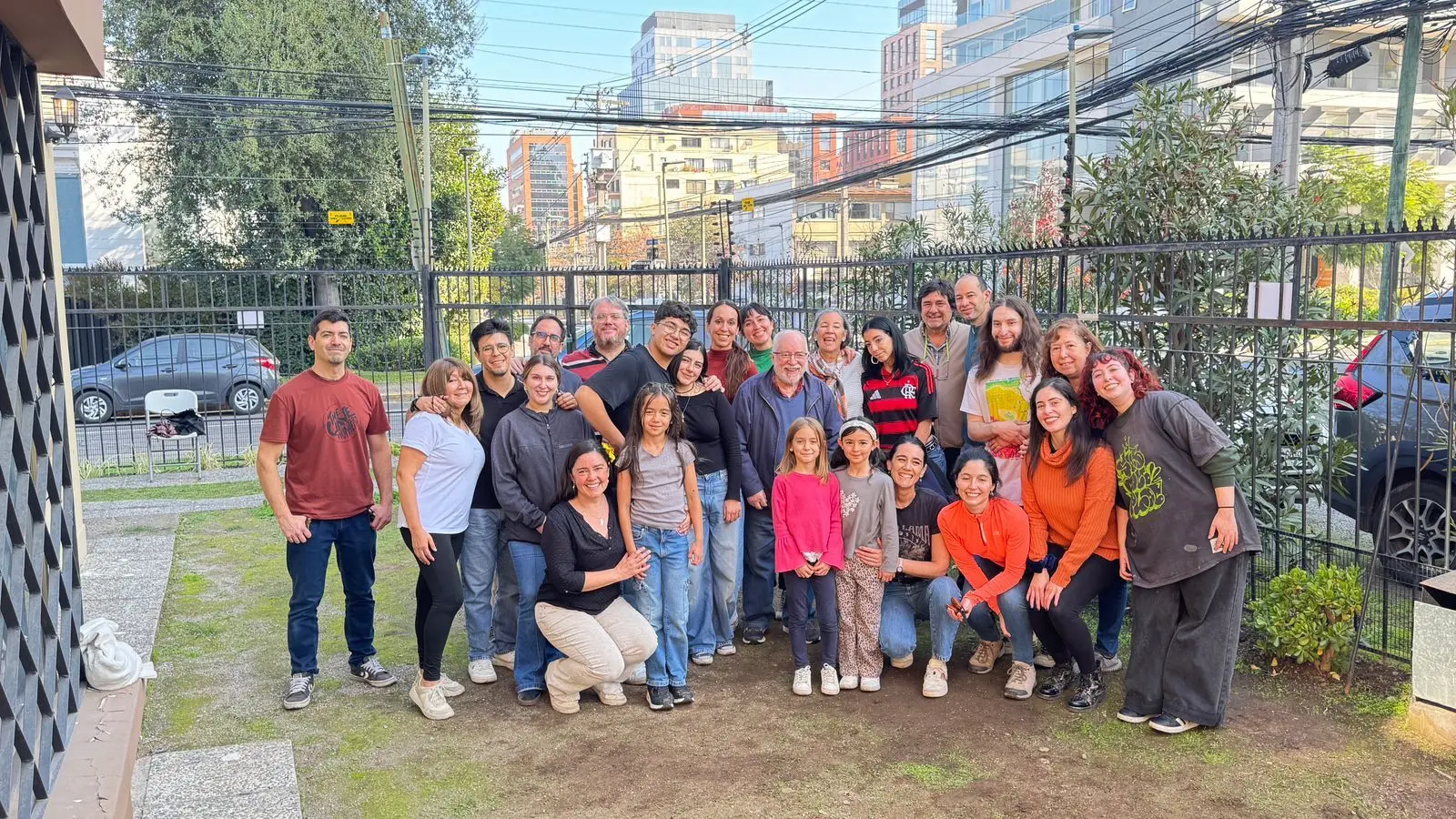 Encuentro comunitario y comida tradicional valenciana